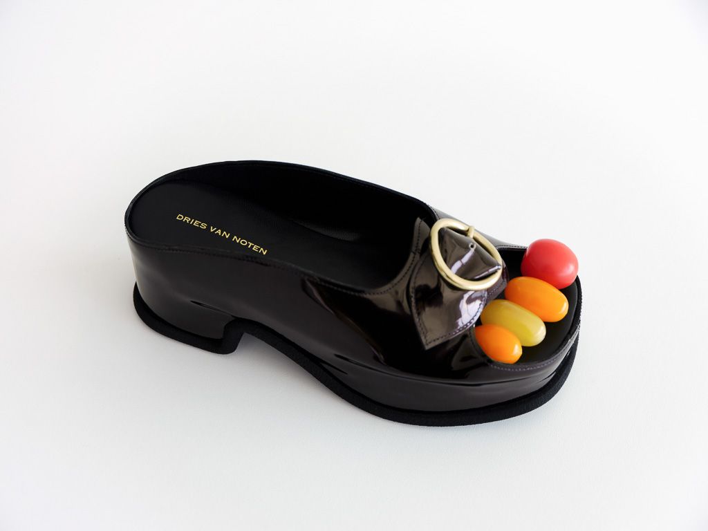 SSENSE_MAY30_OFFMODEL6308.jpg