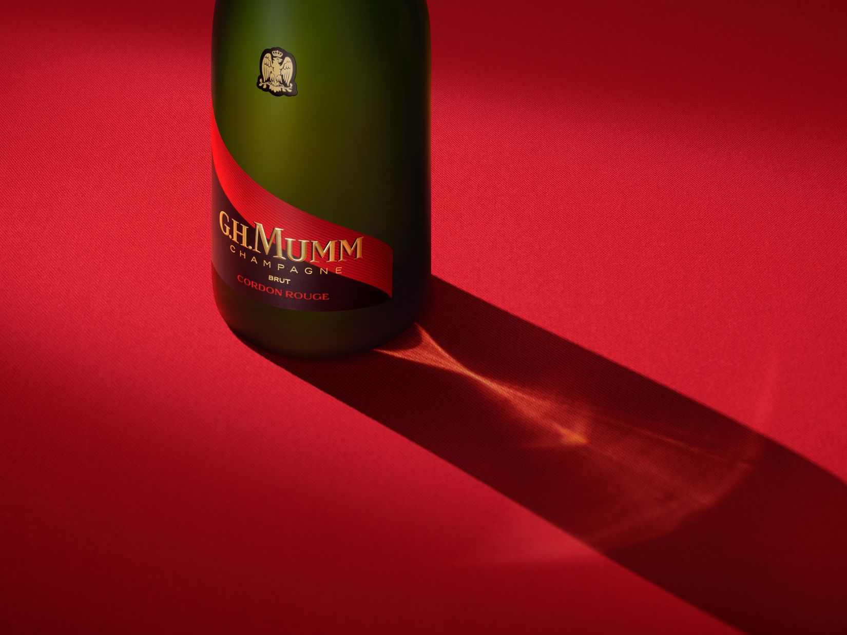 11106_Mumm_Champagne_Shot02_R3_RGB copy.jpg